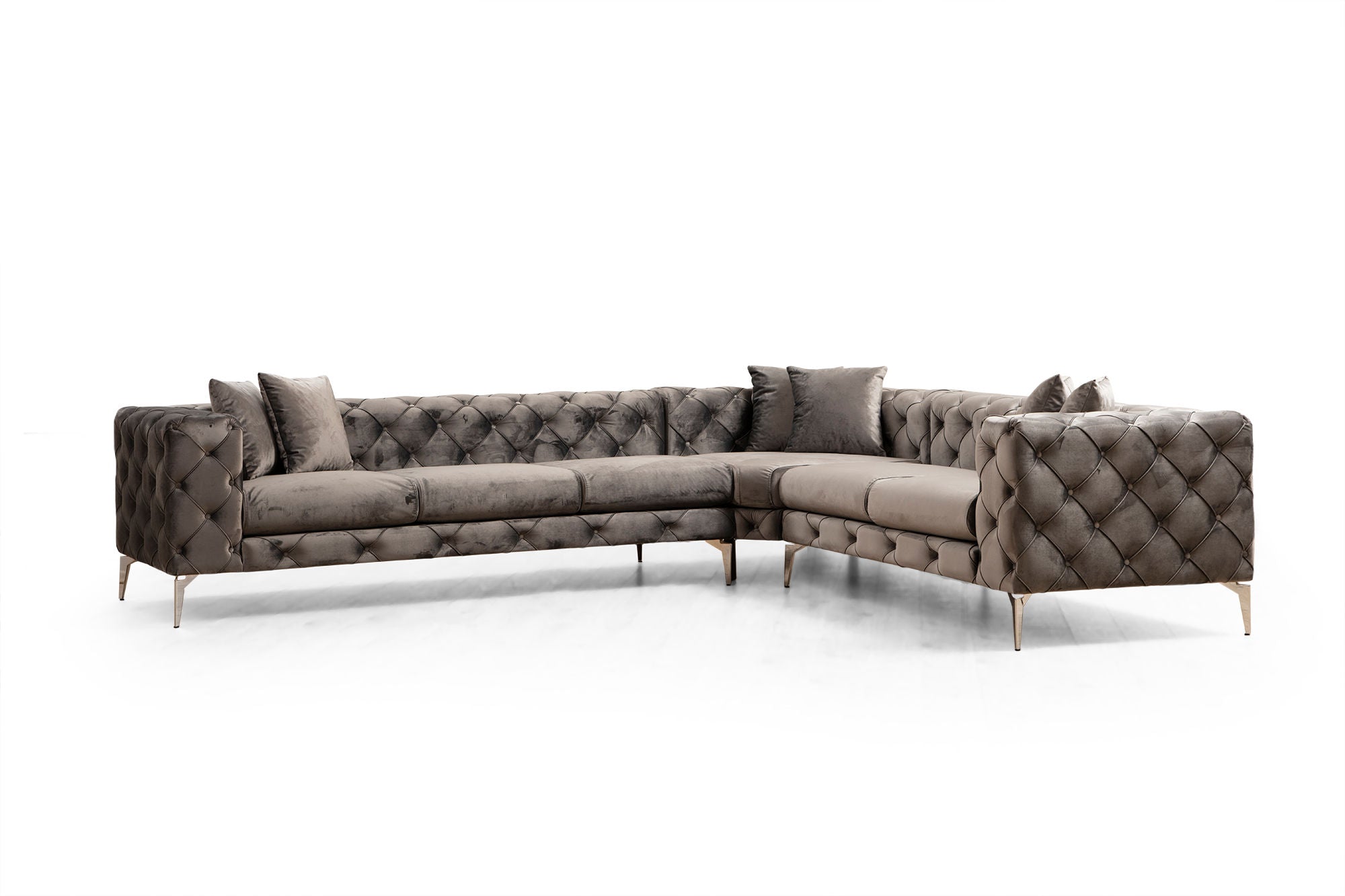 Entdecken Sie das Como Right Ecksofa in Anthrazit von Atelier Del Sofa – ein stilvolles Möbelstück, das Komfort und Eleganz vereint.