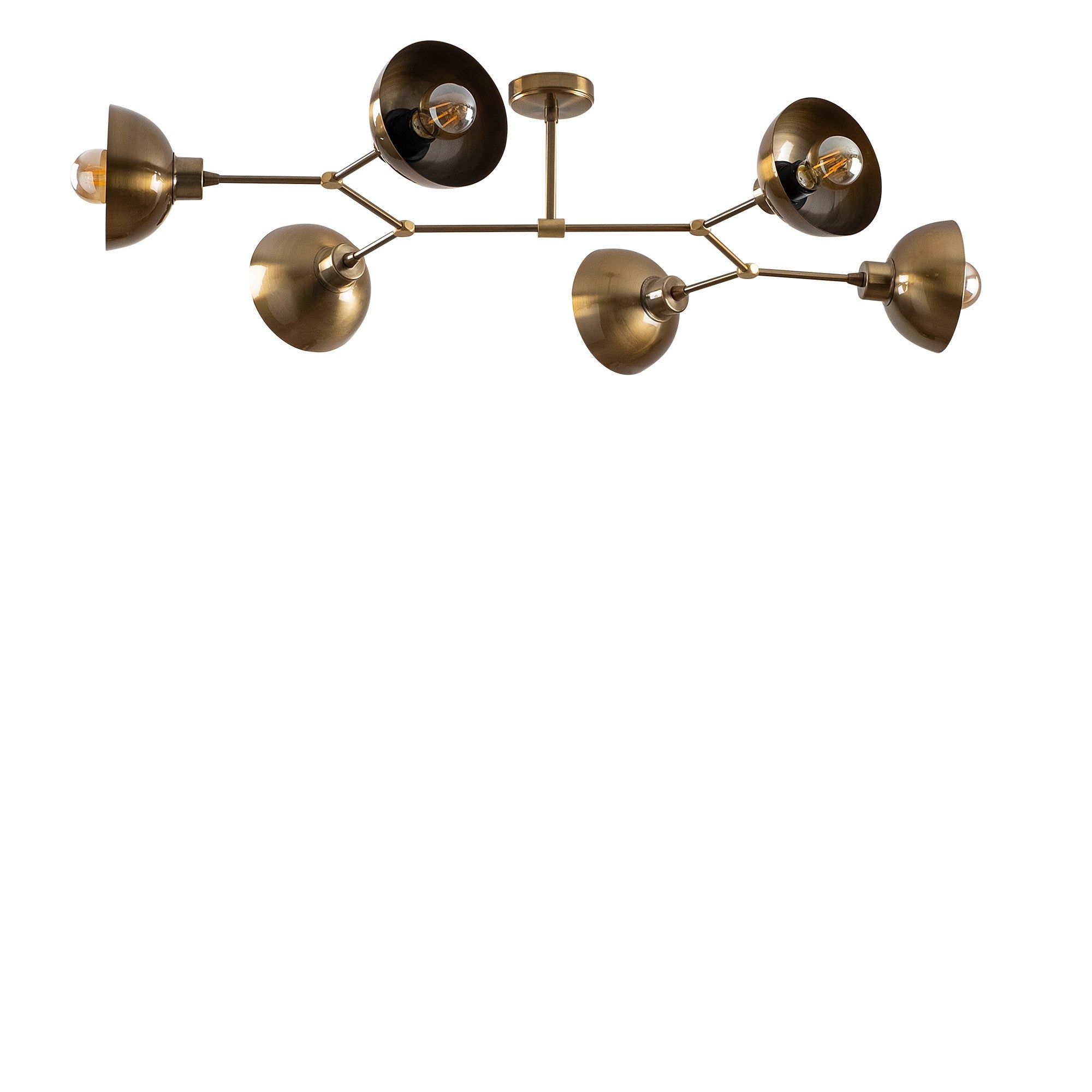 Verleihen Sie Ihrem Zuhause mit der Dram Deckenleuchte von Opviq einen Hauch von Vintage-Charme und stilvoller Eleganz.