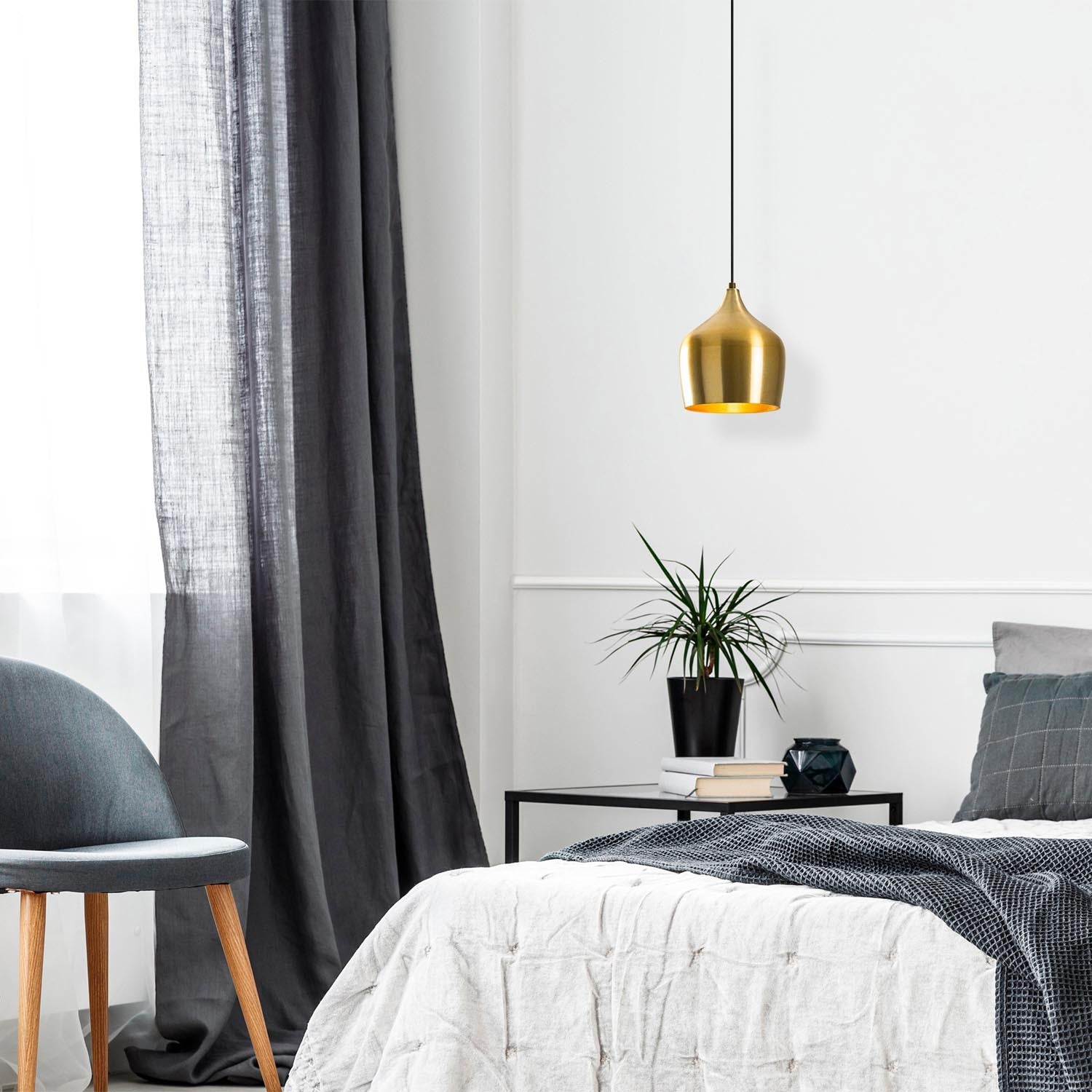 Entdecken Sie die Dodo Pendelleuchte von Opviq – ein elegantes Vintage-Design, das jeden Raum stilvoll aufwertet. Ideal für gemütliche Atmosphären.