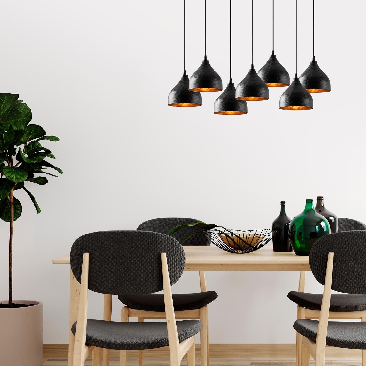 Entdecken Sie die elegante Tattoo Pendelleuchte in Schwarz von Opviq. Modernes Design, verstellbare Höhe und stilvolle Akzente für Ihr Zuhause.