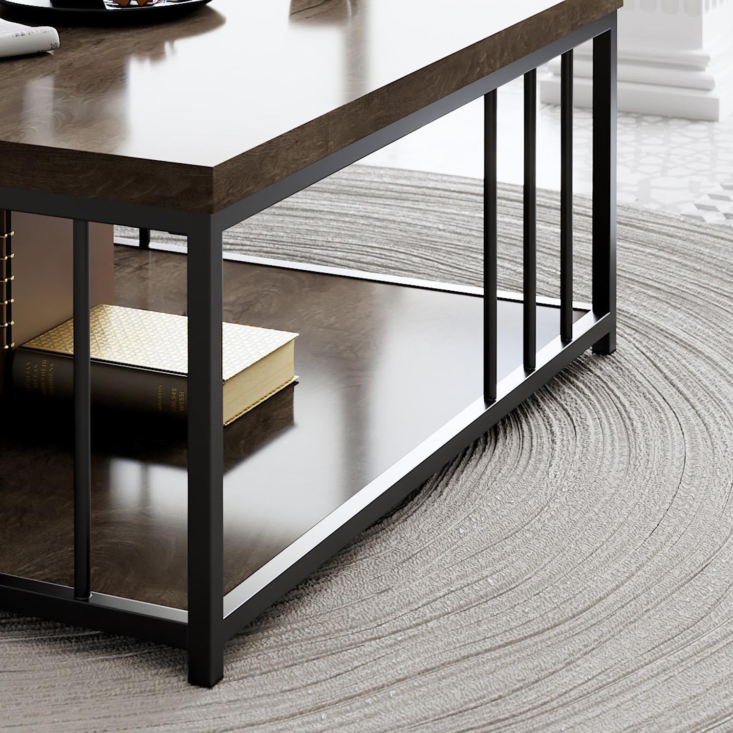 Verleihen Sie Ihrem Wohnraum mit dem Zenn Sofatisch in Walnuss Schwarz von Hanah Home einen Hauch von Eleganz und Funktionalität!