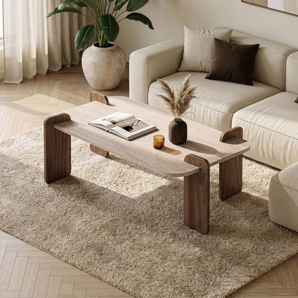 Couchtisch Renard von Nordure mit rechteckiger Tischplatte in Travertin-Optik und Untergestell in Nussbaum-Venezia-Farbe, Melaminspanplatte.