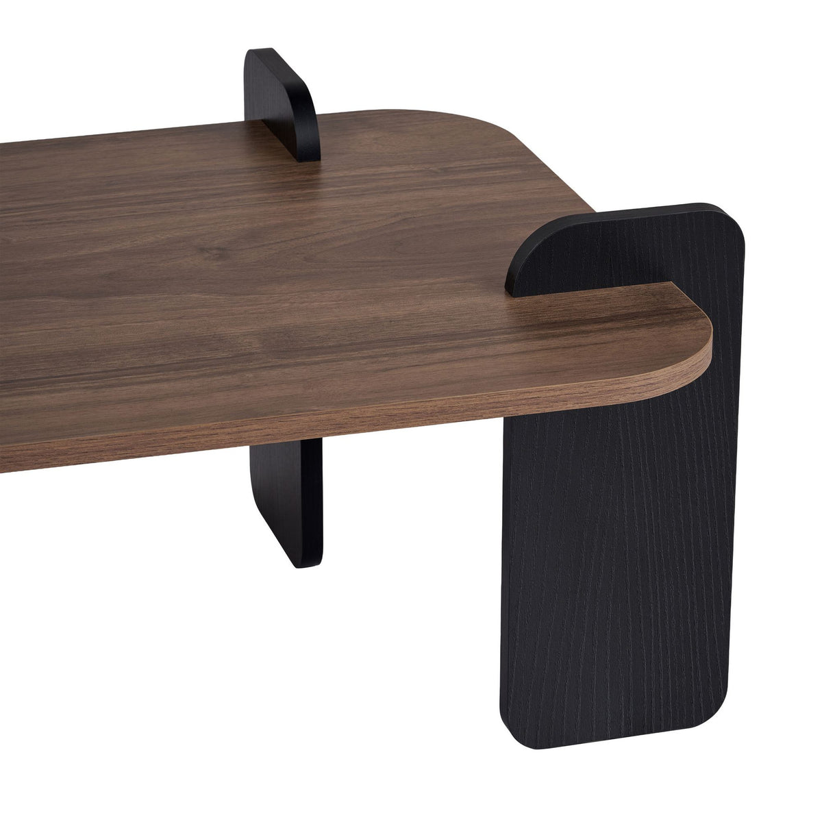Couchtisch Renard von Nordure in Venezia Nussbaum und Holz Schwarz, rechteckige Form, melaminbeschichtete Spanplatte, Masse 147x87x35 cm.