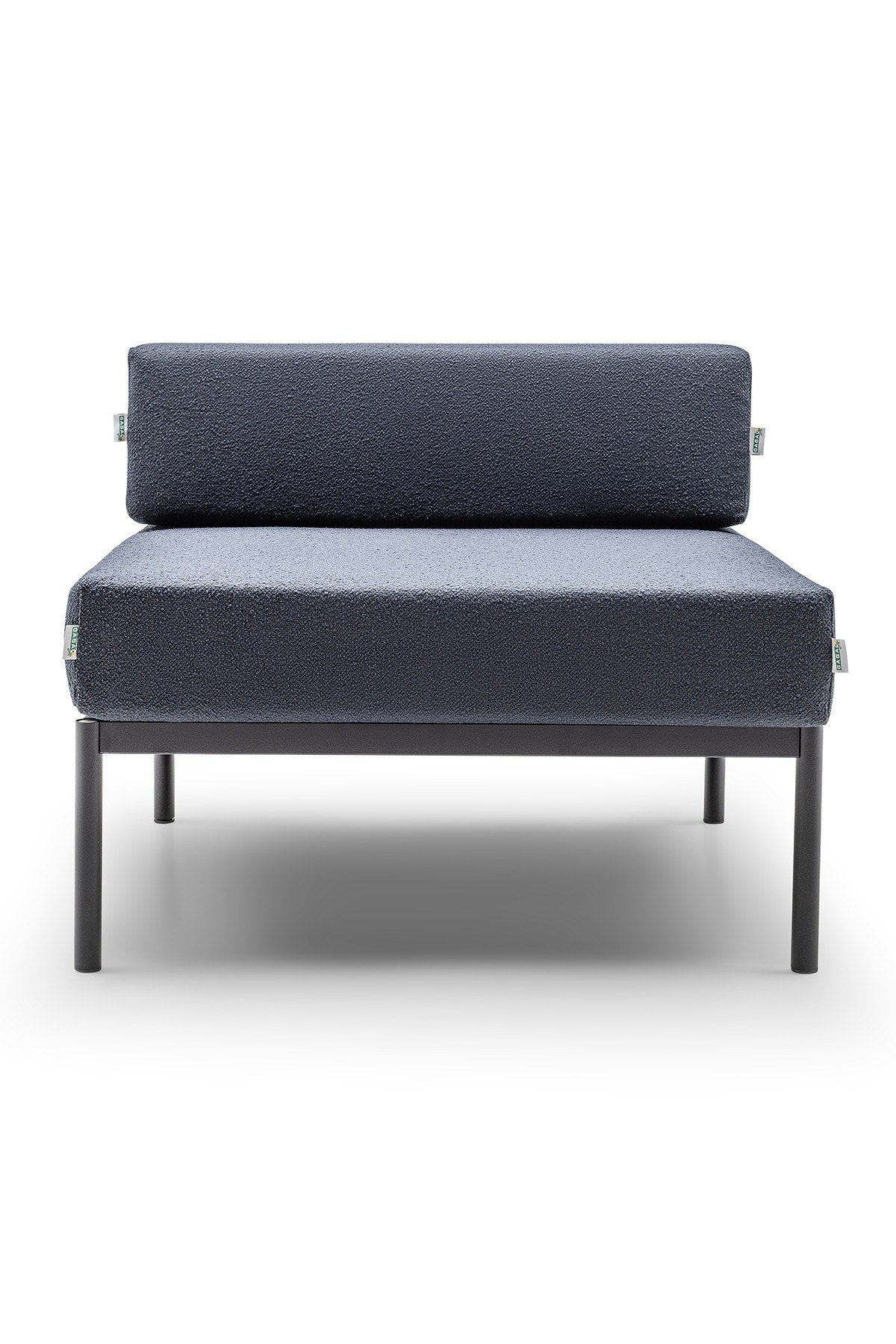 Einzelmodul-Sofasessel von Hanah Home in Schwarz und Marineblau mit Bouclé-Stoffbezug, Metallbeinen und gepolsterter Rückenlehne auf weissem Hintergrund.