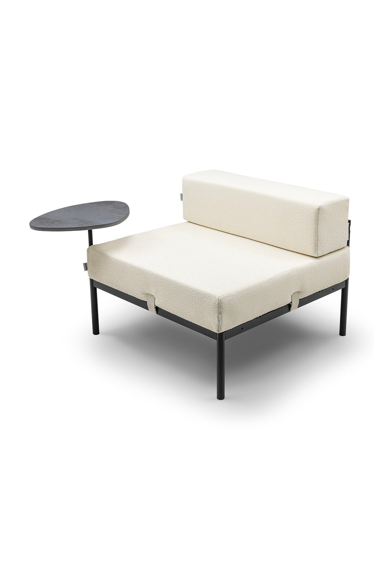1-Sitzer-Modul von Hanah Home in Schwarz/Creme mit Bouclé-Stoffbezug, Metallgestell, Metallbeinen und gepolsterter Rückenlehne im Wohnraum.