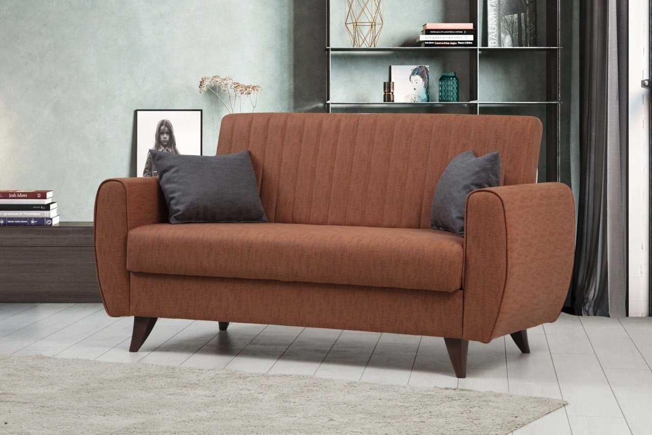 Genießen Sie das Alkon Bettsofa in lebhaftem Fliese Rot – eine elegante Lösung für Komfort und Stil in Ihrem Wohnraum. Ideal für entspannte Abende!