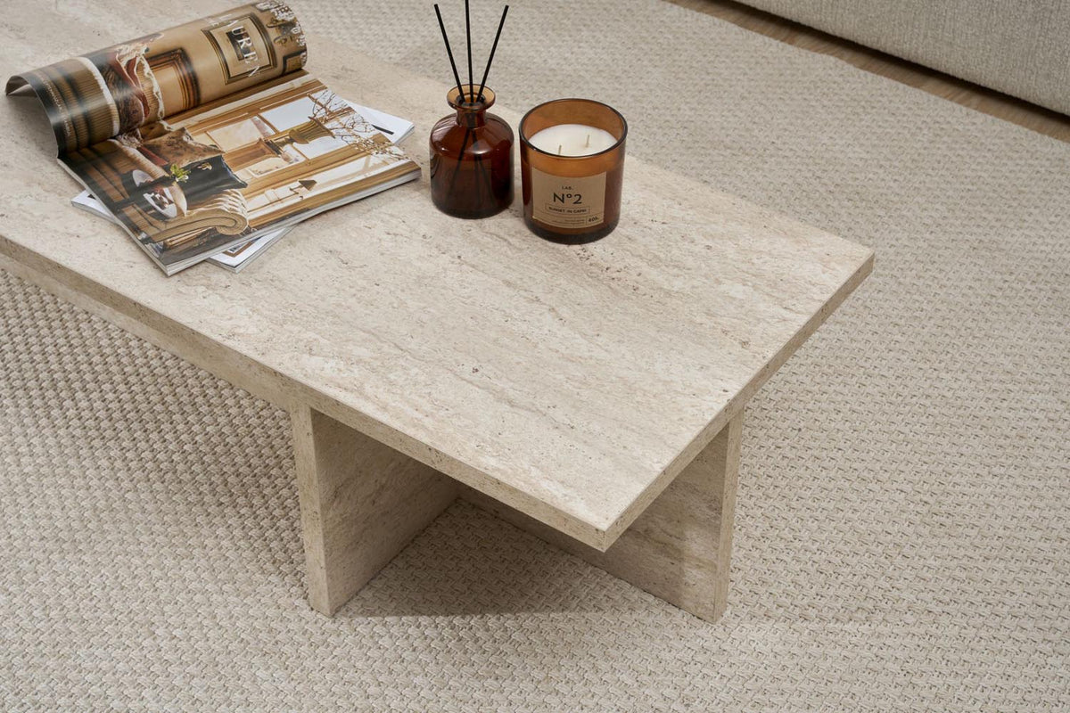 Harbor Sofatisch - Travertin in Travertin präsentiert im Onlineshop von KAQTU Design AG. Couchtisch ist von Nordure