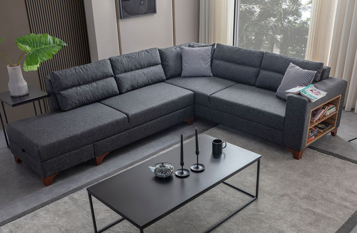 Eckschlafsofa T-Loft rechts in Anthrazit von Hanah Home, Stoffbezug mit Leinenstruktur, Kunststoffbeine, inklusive acht Kissen.