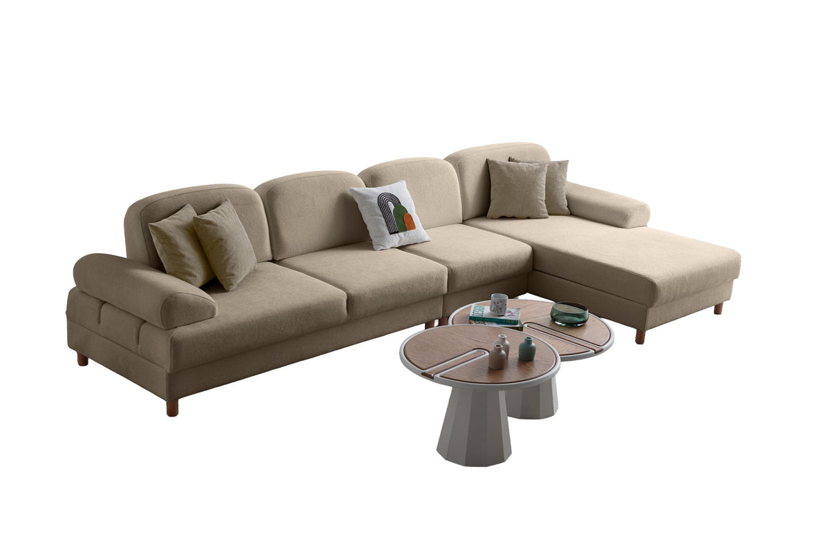 Eck-Schlafsofa Aries Relax Joker rechts in Milchkaffee mit Coco-Boucle-Stoff, Holzbeinen und integrierter Aufbewahrungsbox, Frontansicht.