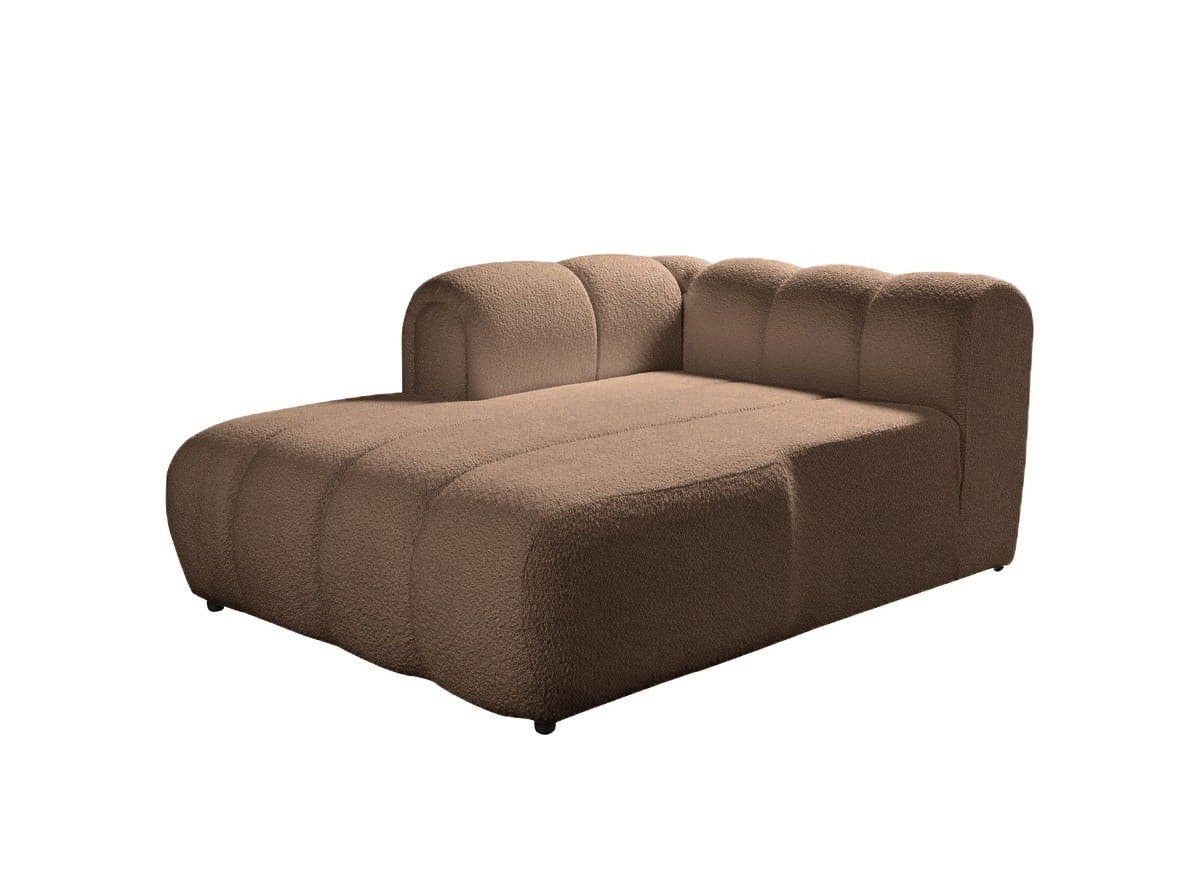 Ecksofa links in Nerz mit Boucle-Stoffbezug, Kunststoffbeinen und sieben Kissen, Gesamtbreite 265 x 185 cm, Sitzhöhe 40 cm.