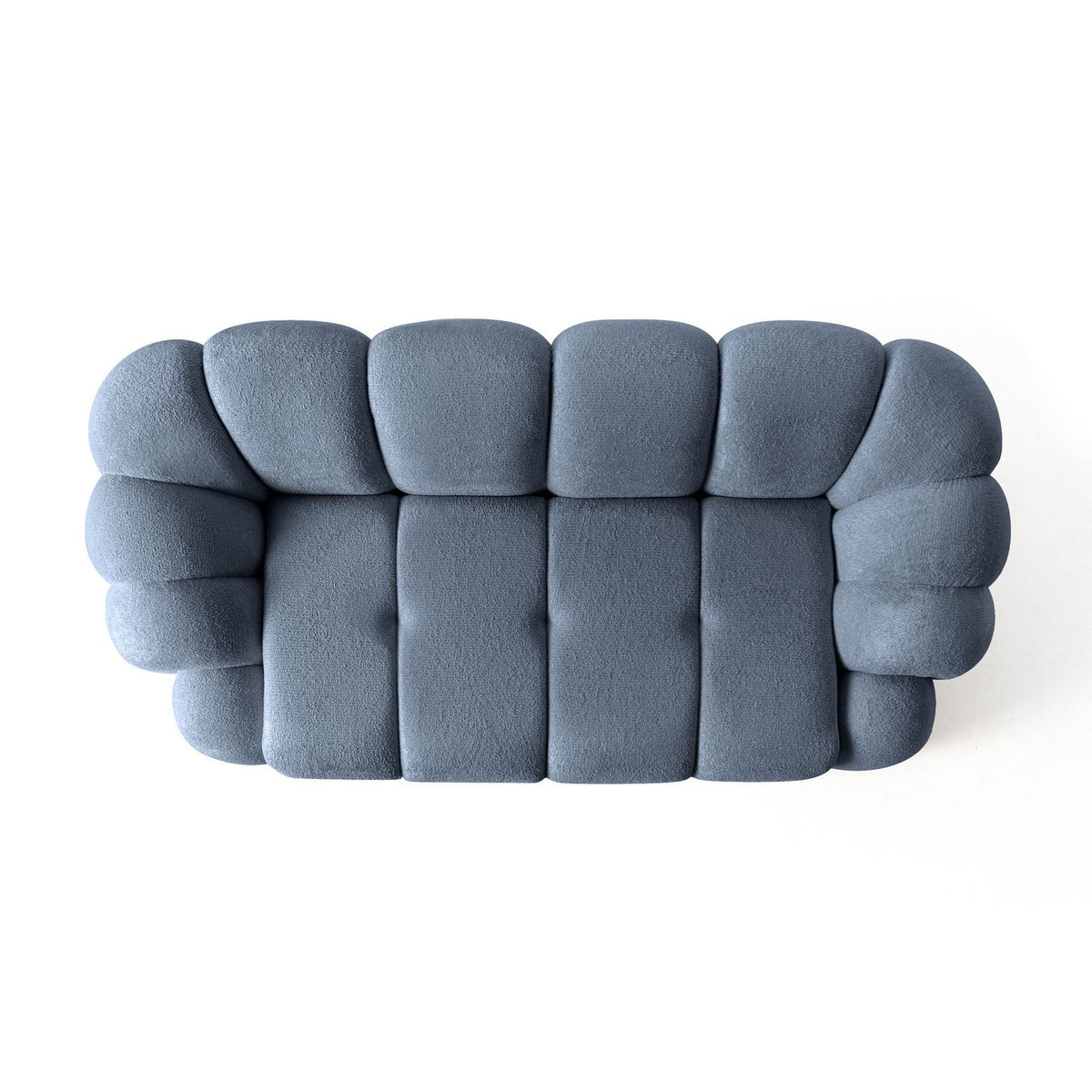 Marineblaues 2-Sitzer Sofa Octavio von Hanah Home mit Polyesterbezug, Kunststoffbeinen und abnehmbarem Rückenkissen auf hellem Hintergrund.