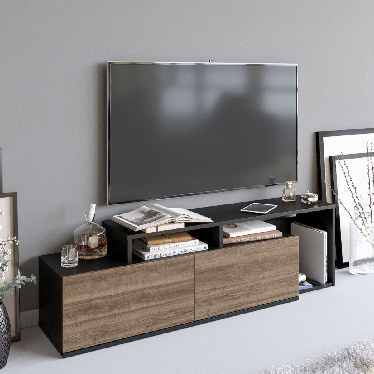 Entdecken Sie das stilvolle Nexera Sideboard in Schwarznuss von Hanah Home. Modernes Design trifft auf praktischen Stauraum für Ihr Zuhause.