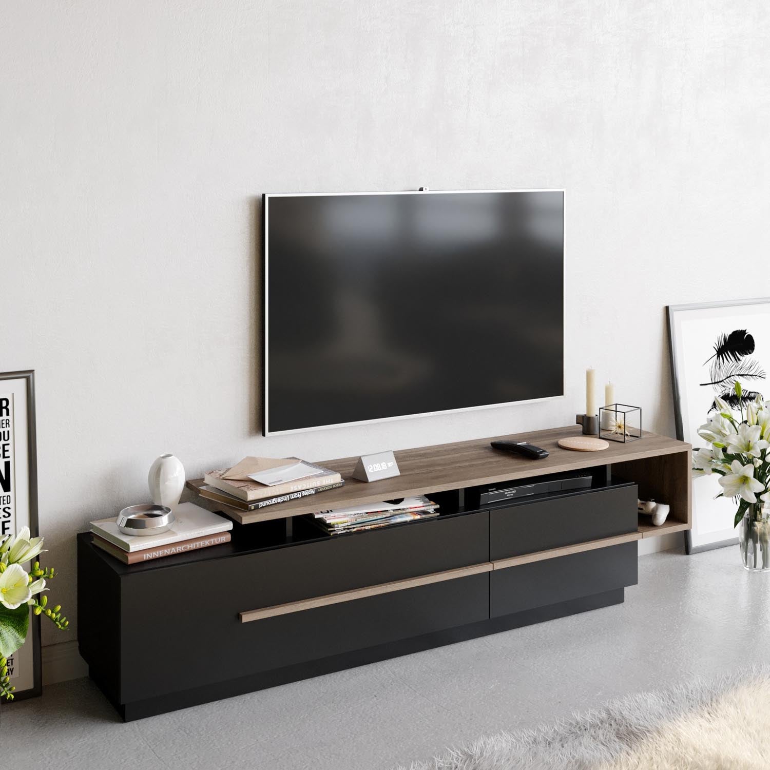 Entdecken Sie das elegante Pia Sideboard in Schwarznuss von Hanah Home. Stilvolles Design und großzügiger Stauraum für Ihr Zuhause.
