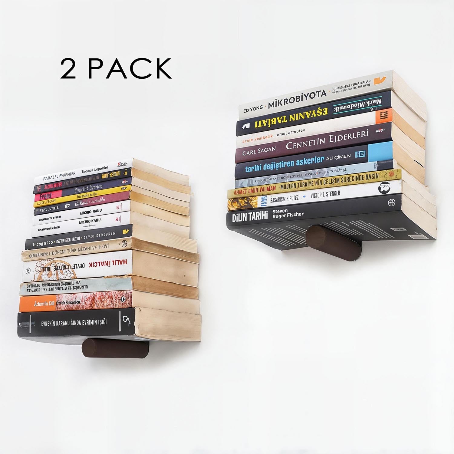 Verleihen Sie Ihrem Zuhause mit dem WR042 Wandregal von Hanah Home in Braun und Schwarz einen Hauch von böhmischer Eleganz und Stil.