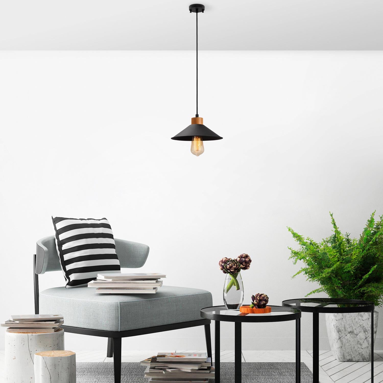 Entdecken Sie die elegante GMN Pendelleuchte in Schwarz von Opviq. Perfekt für stilvolle Akzente in jedem Raum, mit verstellbarer Höhe und warmem Licht.