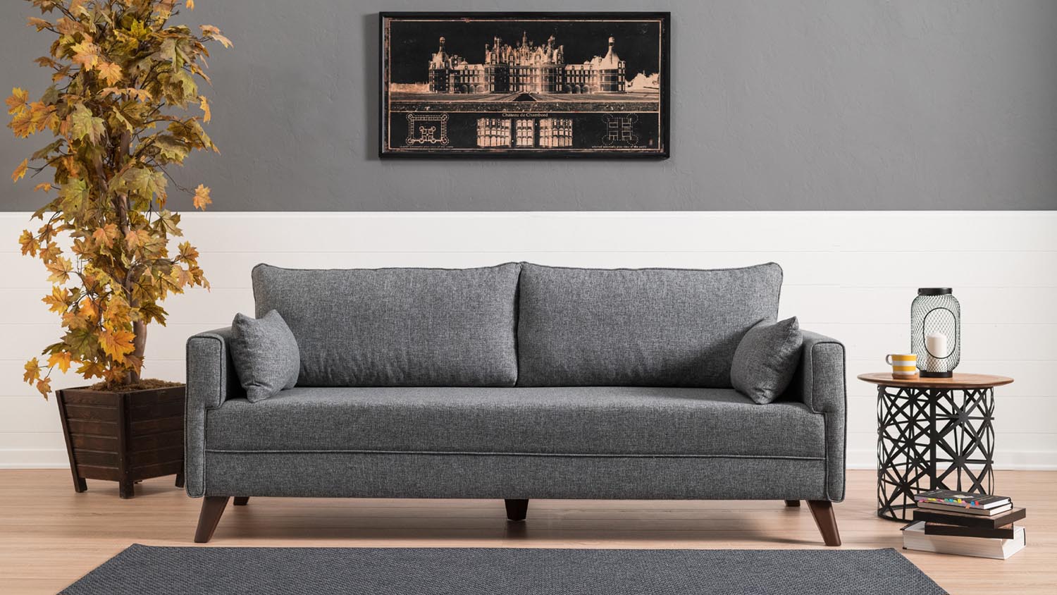 Entdecken Sie das elegante Bella 3-Sitzer Sofa in Grau von Atelier Del Sofa. Perfekte Kombination aus Komfort, Stil und Langlebigkeit für Ihr Zuhause.