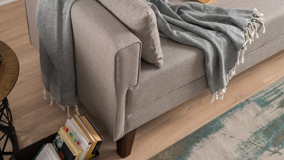 Bella Sofa For 3 Pr 3er Sofa - Sahne in Sahne präsentiert im Onlineshop von KAQTU Design AG. 3er Sofa ist von Atelier Del Sofa