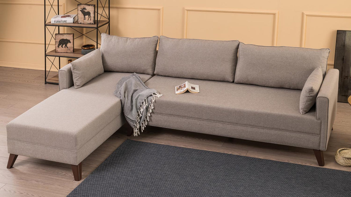 Bella Corner Sofa Left 1 Ecksofa - Sahne in Sahne präsentiert im Onlineshop von KAQTU Design AG. L-Sofa links ist von Atelier Del Sofa