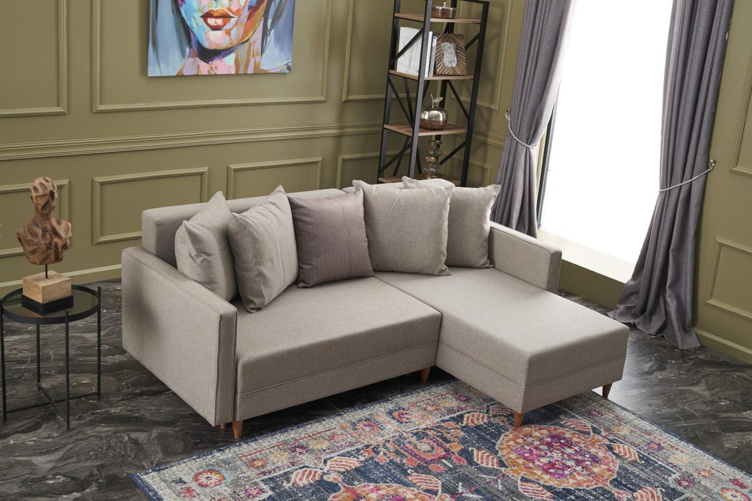 Erleben Sie das Aydam Right Bettsofa in Sahne von Atelier Del Sofa – ein elegantes Möbelstück, das Komfort und Funktionalität vereint.
