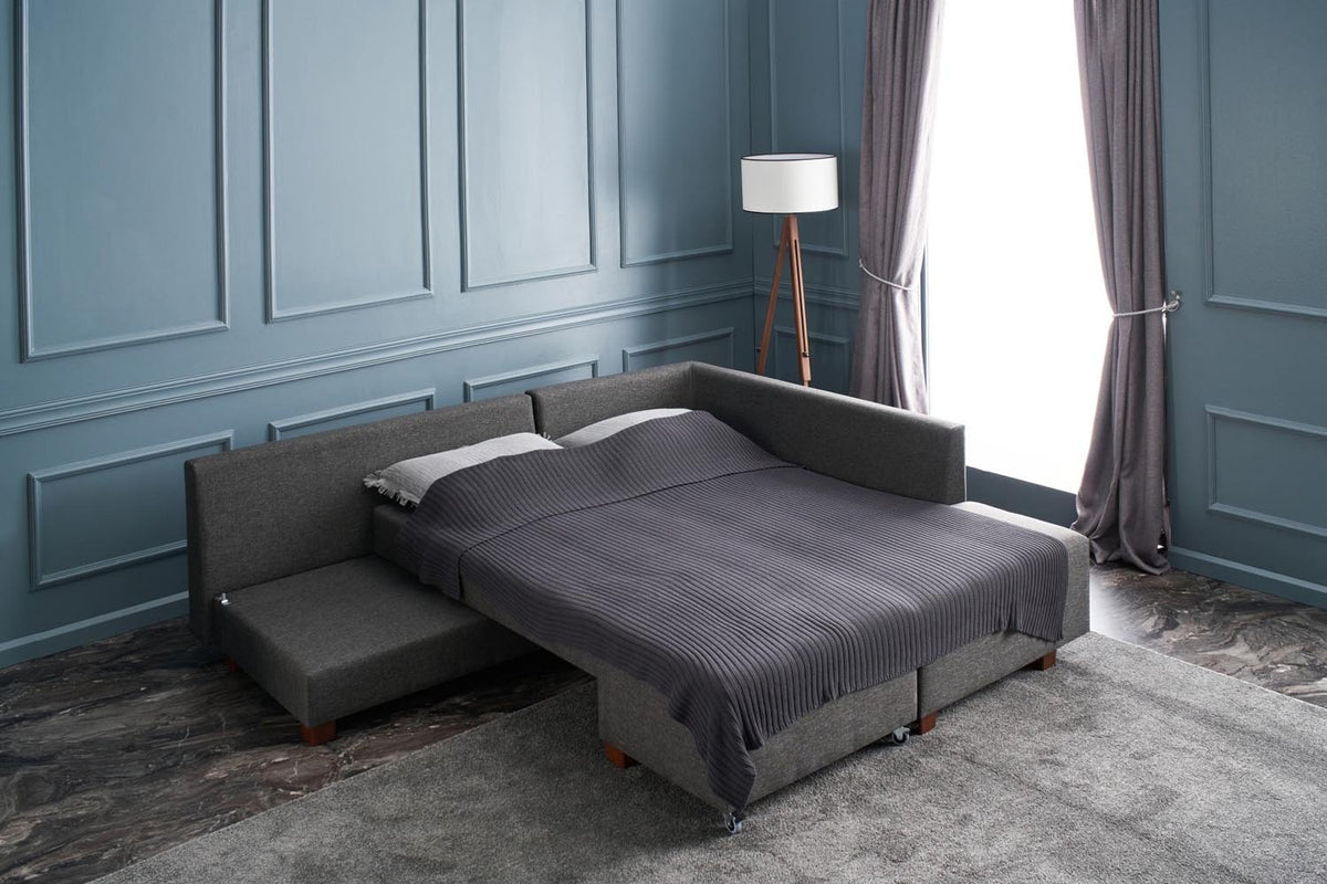 Manama Corner Sofa Bed Right Bettsofa - Anthrazit in Anthrazit präsentiert im Onlineshop von KAQTU Design AG. Bettsofa rechts ist von Atelier Del Sofa