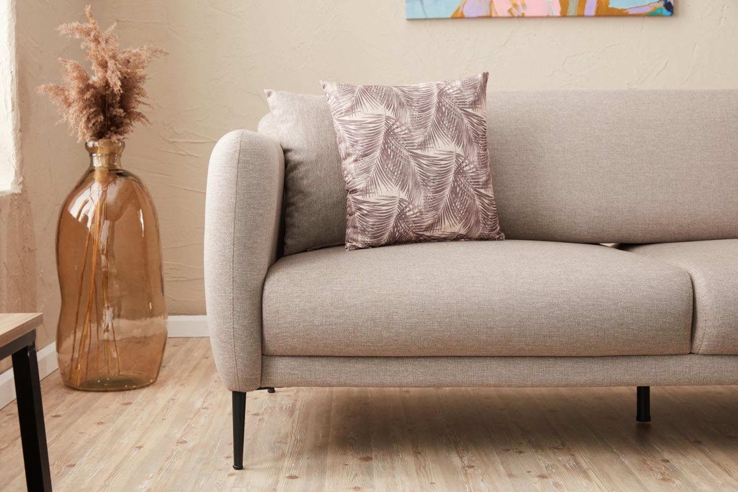 Entdecken Sie das Venus 3 Bettsofa in Sahne von Atelier Del Sofa – ein elegantes Schlafsofa, das modernen Stil und hohen Komfort perfekt kombiniert.