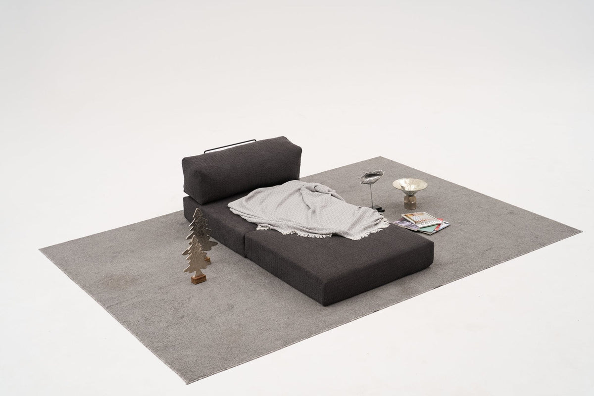 Comfort 1-Sitzer Sofa von Atelier Del Sofa, Sessel in Anthrazit mit Bezug aus 100% Chenille und gepolsterter Sitz- und Rückenfläche.