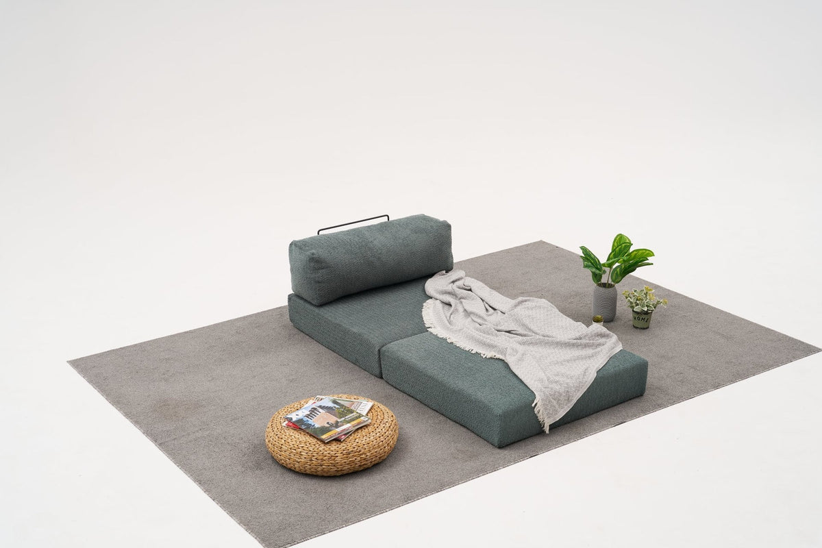 Grüner Sessel Comfort 1-Sitzer Sofa von Atelier Del Sofa mit Chenille-Bezug, gepolsterter Sitz- und Rückenfläche, kompakte Form, 95 x 95 x 75 cm.
