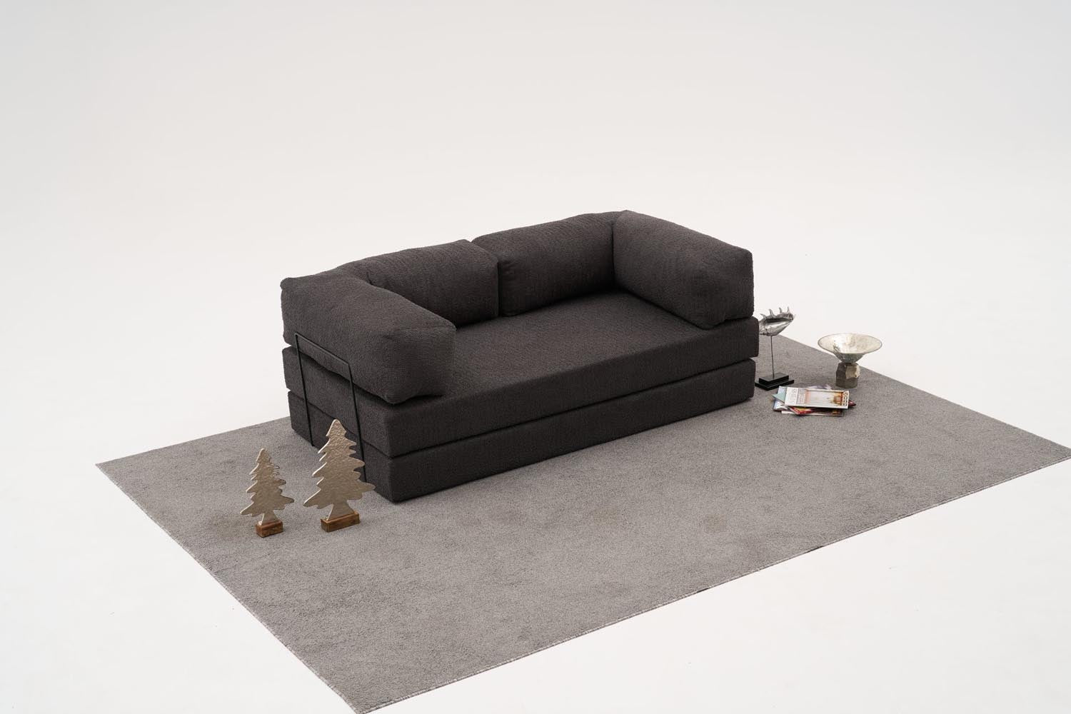 Erleben Sie das stilvolle 3-Sitzer-Sofa Comfort in Anthrazit von Atelier Del Sofa. Hochwertiger Chenille-Stoff und nachhaltiger Komfort für Ihr Wohnzimmer.