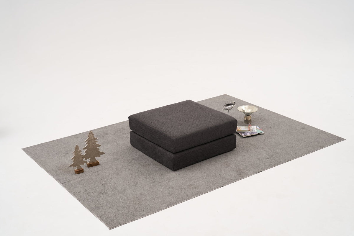 Comfort Pouf von Atelier Del Sofa in Anthrazit, quadratische Form mit Chenille-Bezug, Sitzfläche gepolstert mit Weichschaum, Masse 95x95x43cm