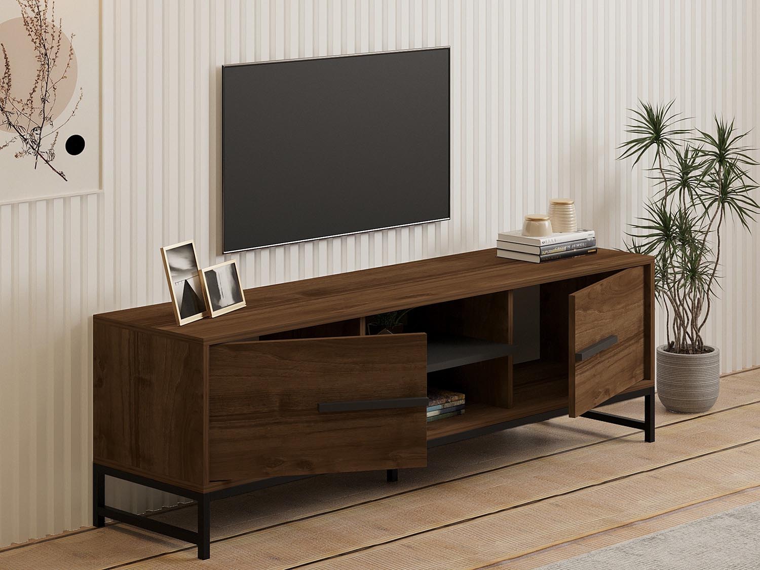 Entdecken Sie das Mono Sideboard in Walnuss von Hanah Home – stilvolles Design trifft auf praktischen Stauraum für Ihr modernes Zuhause.