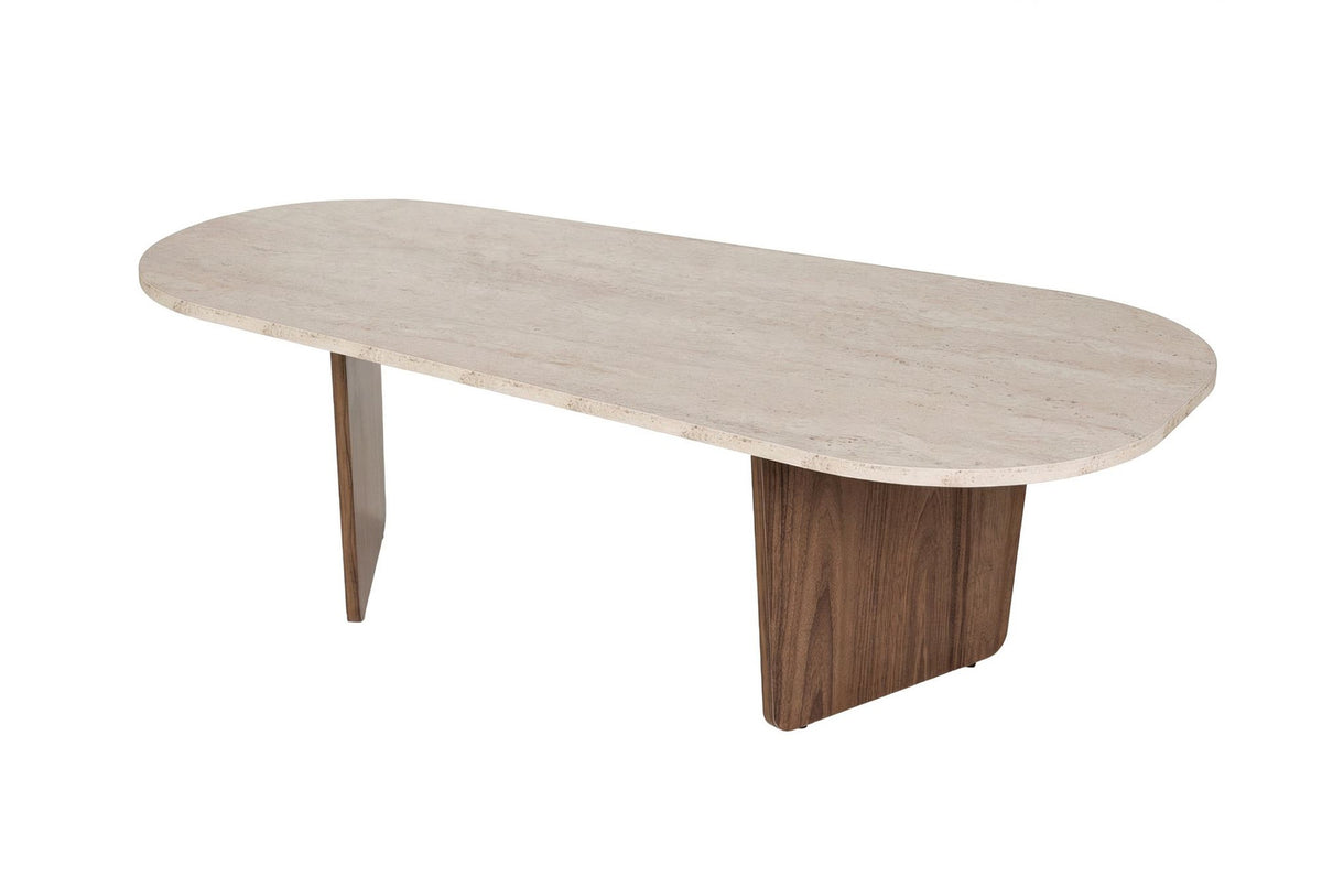 Ovaler Couchtisch aus melaminbeschichteter Spanplatte in Travertin-Optik mit Venezia-Nussbaum-Dekor, Masse 130x65x40cm.