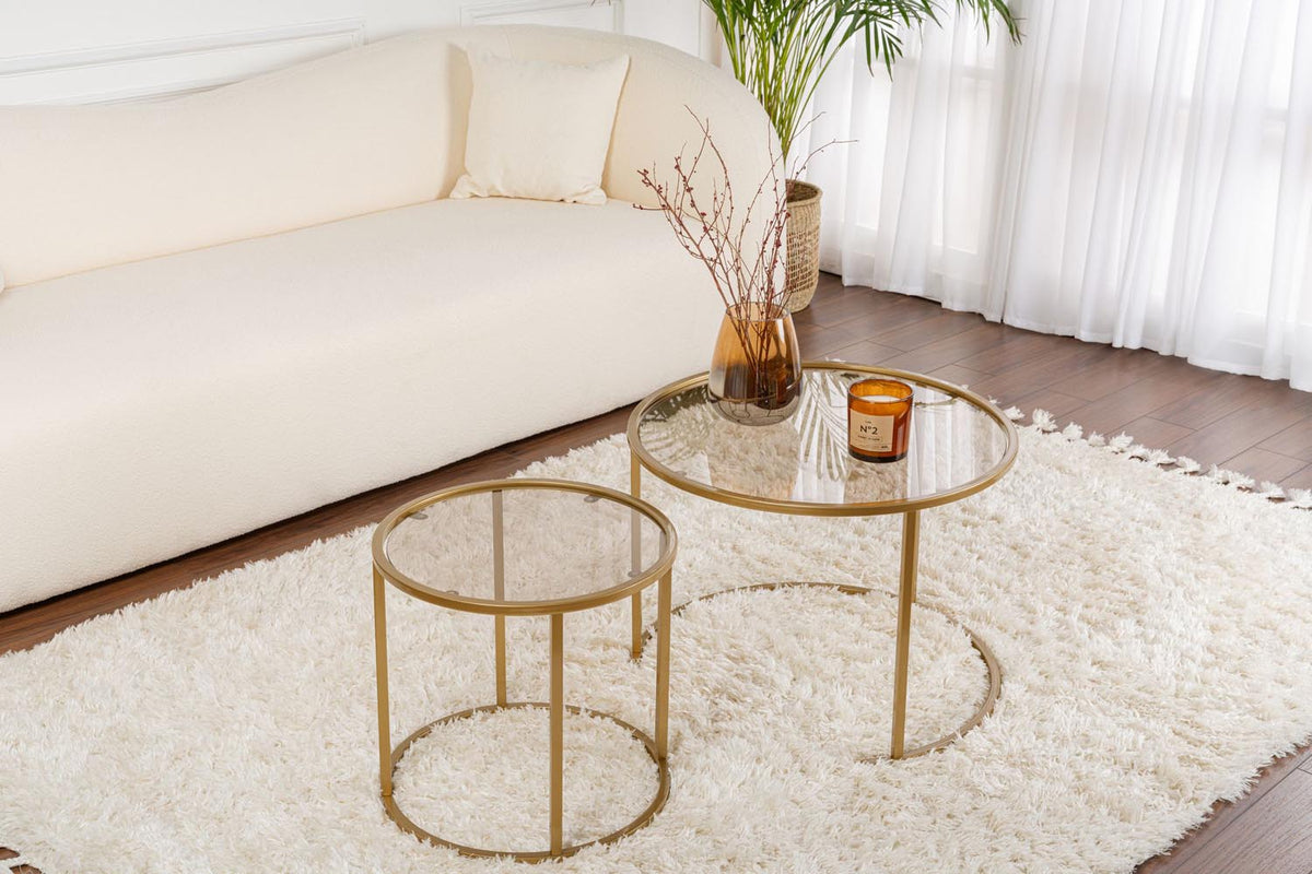 Aurum Sofatisch - Gold
Bronze in Gold / Bronze präsentiert im Onlineshop von KAQTU Design AG. Couchtisch ist von Nordure