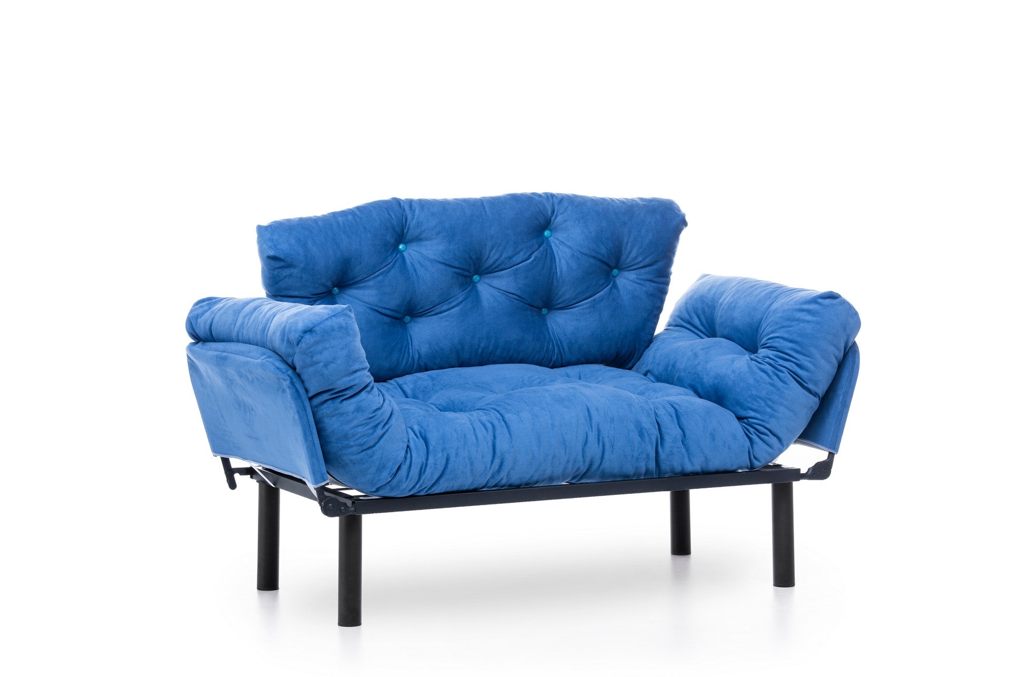 Erleben Sie das Nitta Bettsofa in Blau von Atelier Del Sofa – stilvoll, komfortabel und perfekt für kleine Räume. Ideal für Gästeübernachtungen!