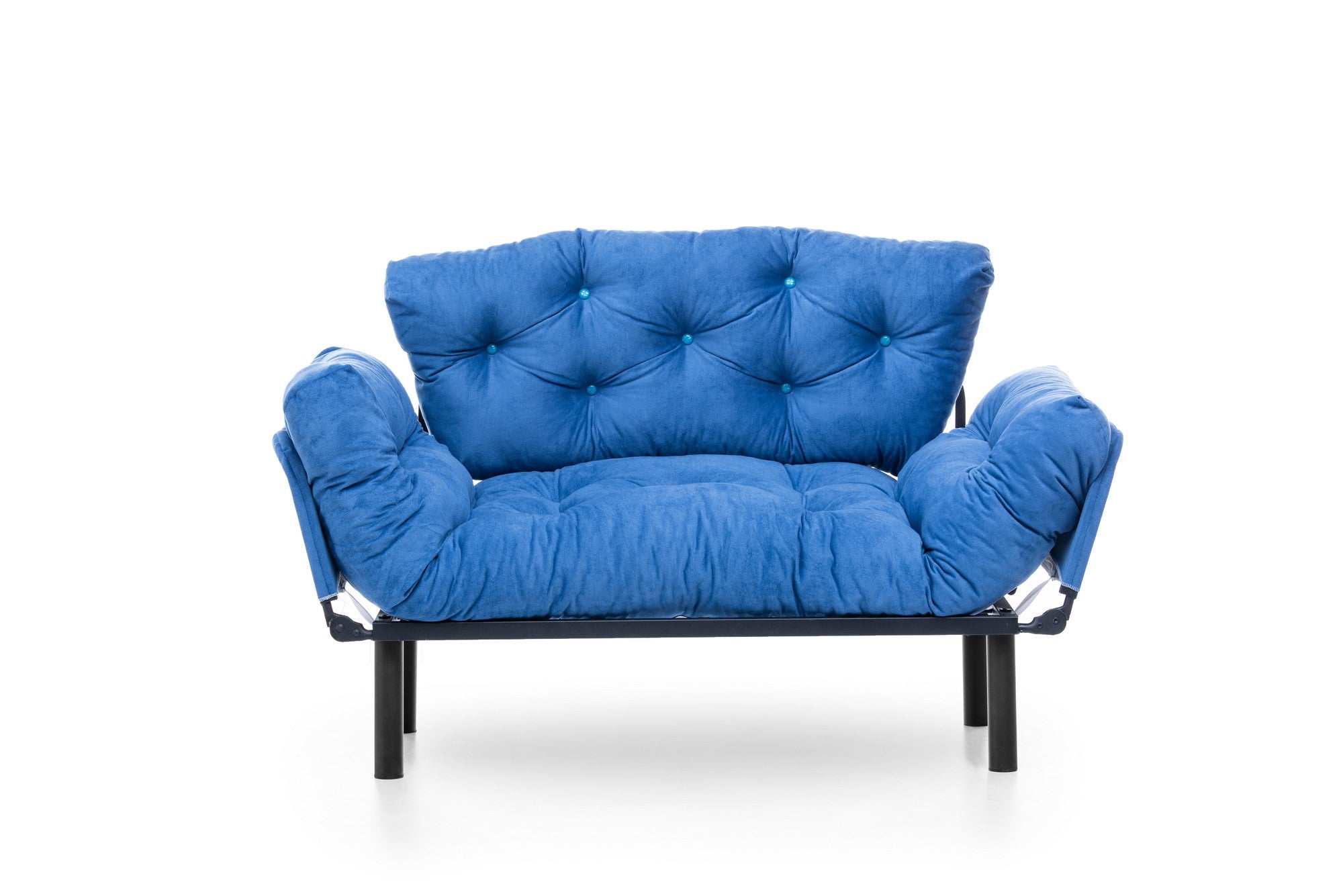 Entdecken Sie das Nitta Bettsofa in Blau – eine elegante, multifunktionale Lösung für Ihr Zuhause. Perfekt für gemütliche Abende und Übernachtungen.