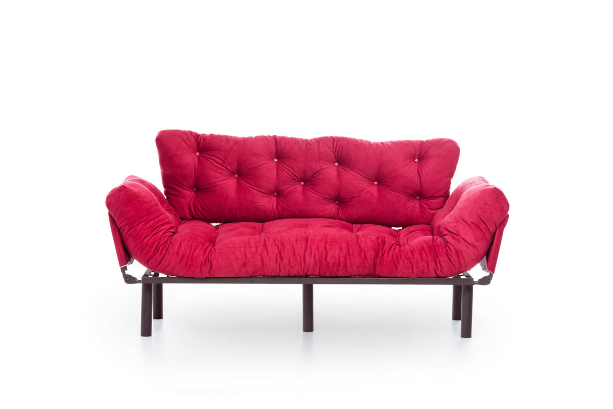 Nitta Triple Bettsofa - Maroons in Maroons präsentiert im Onlineshop von KAQTU Design AG. Bettsofa ist von Atelier Del Sofa
