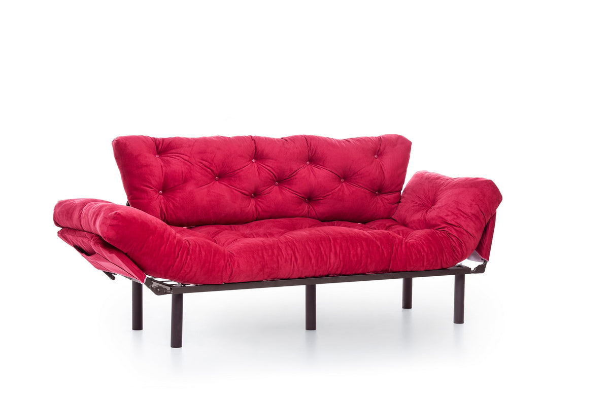 Nitta Triple Bettsofa - Maroons in Maroons präsentiert im Onlineshop von KAQTU Design AG. Bettsofa ist von Atelier Del Sofa