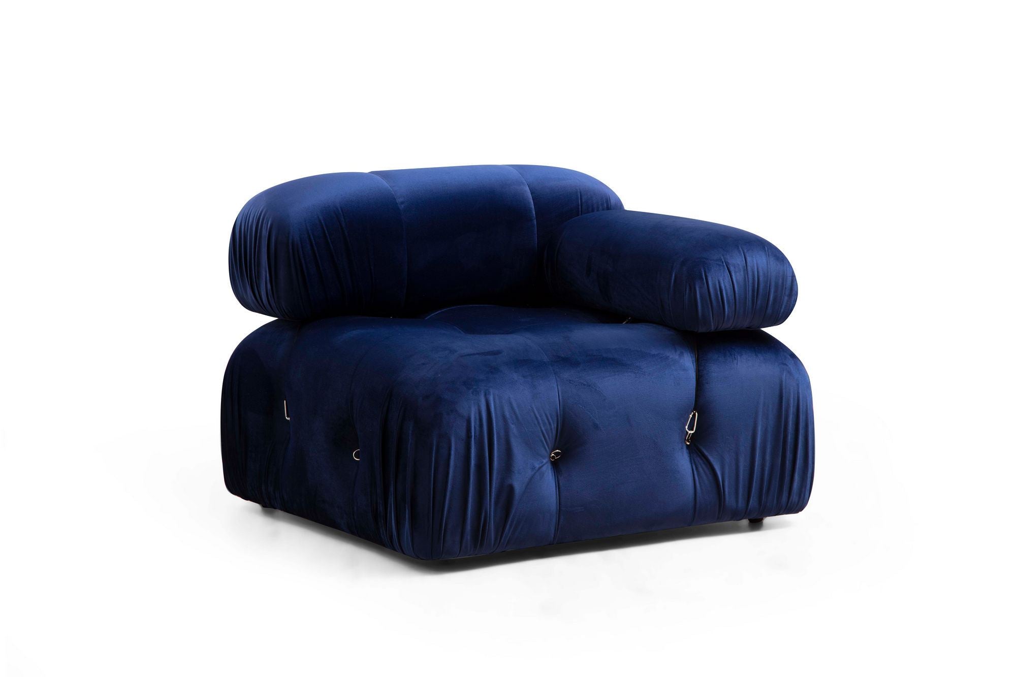 Erleben Sie mit dem Bubble Velvet Blue L1 Ecksofa von Atelier Del Sofa luxuriösen Komfort und zeitgemäße Eleganz. Das exquisite Samtblau bringt Stil und Gemütlichkeit in Ihr Zuhause.