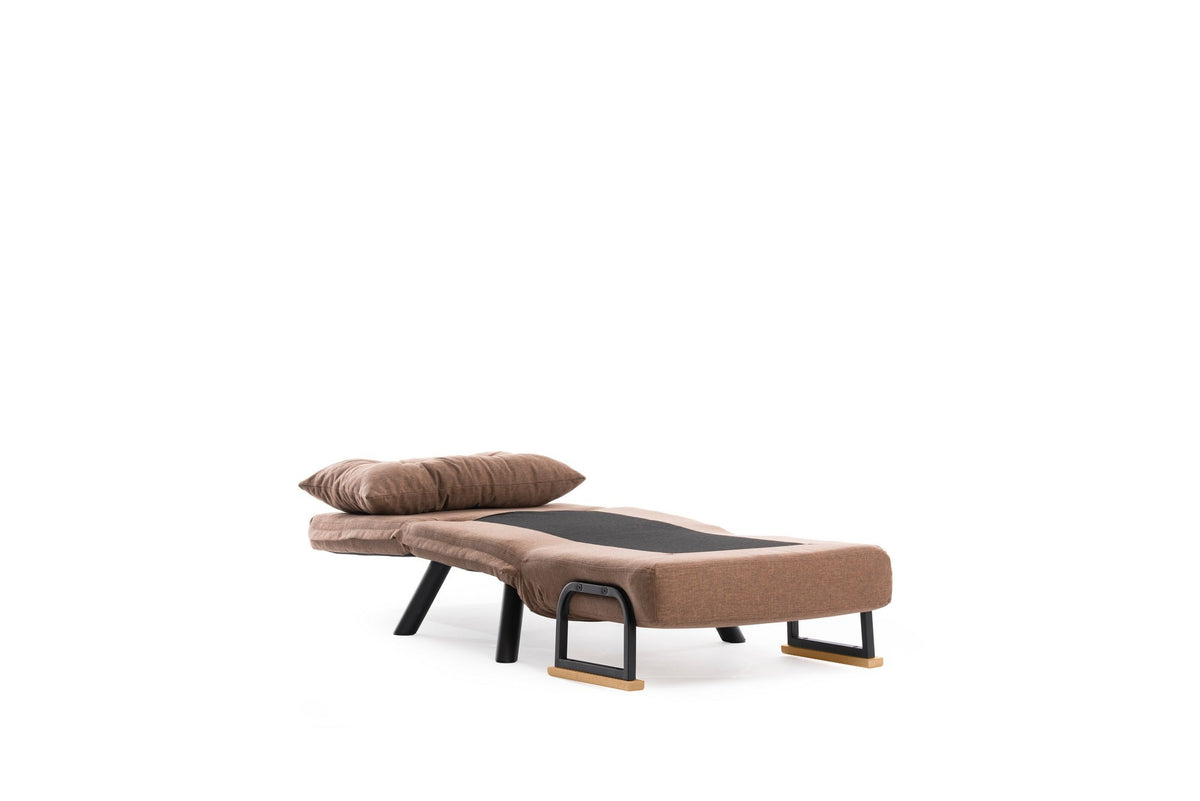 Sando Single Bettsofa - Hellbraun in Hellbraun präsentiert im Onlineshop von KAQTU Design AG. Bettsessel ist von Atelier Del Sofa