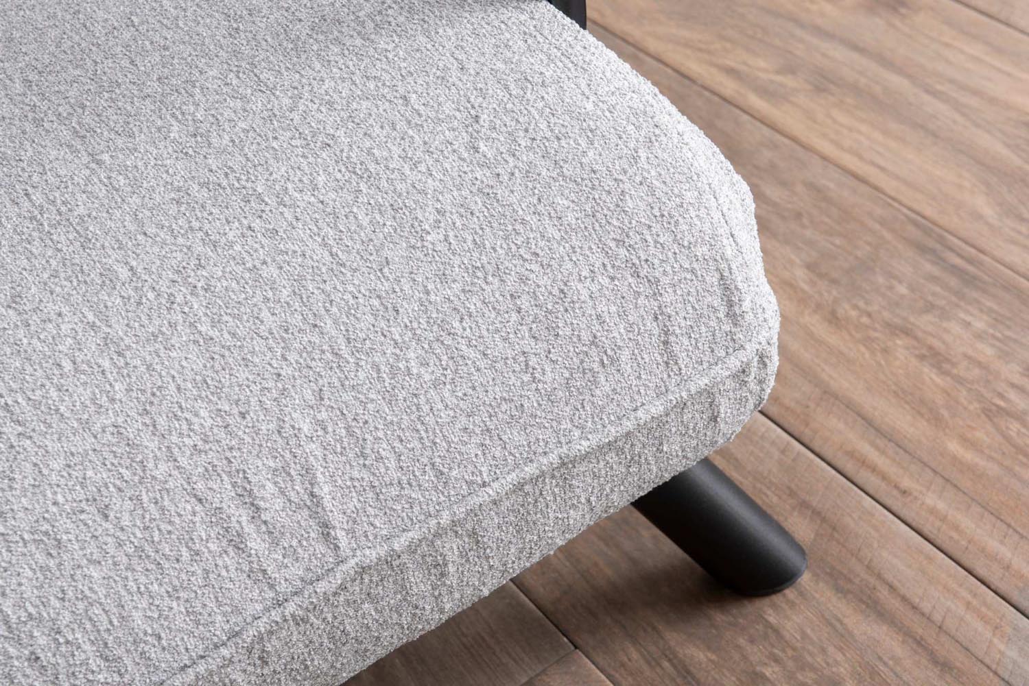 Sando Single Bettsofa - Grau in Grau präsentiert im Onlineshop von KAQTU Design AG. Bettsessel ist von Atelier Del Sofa