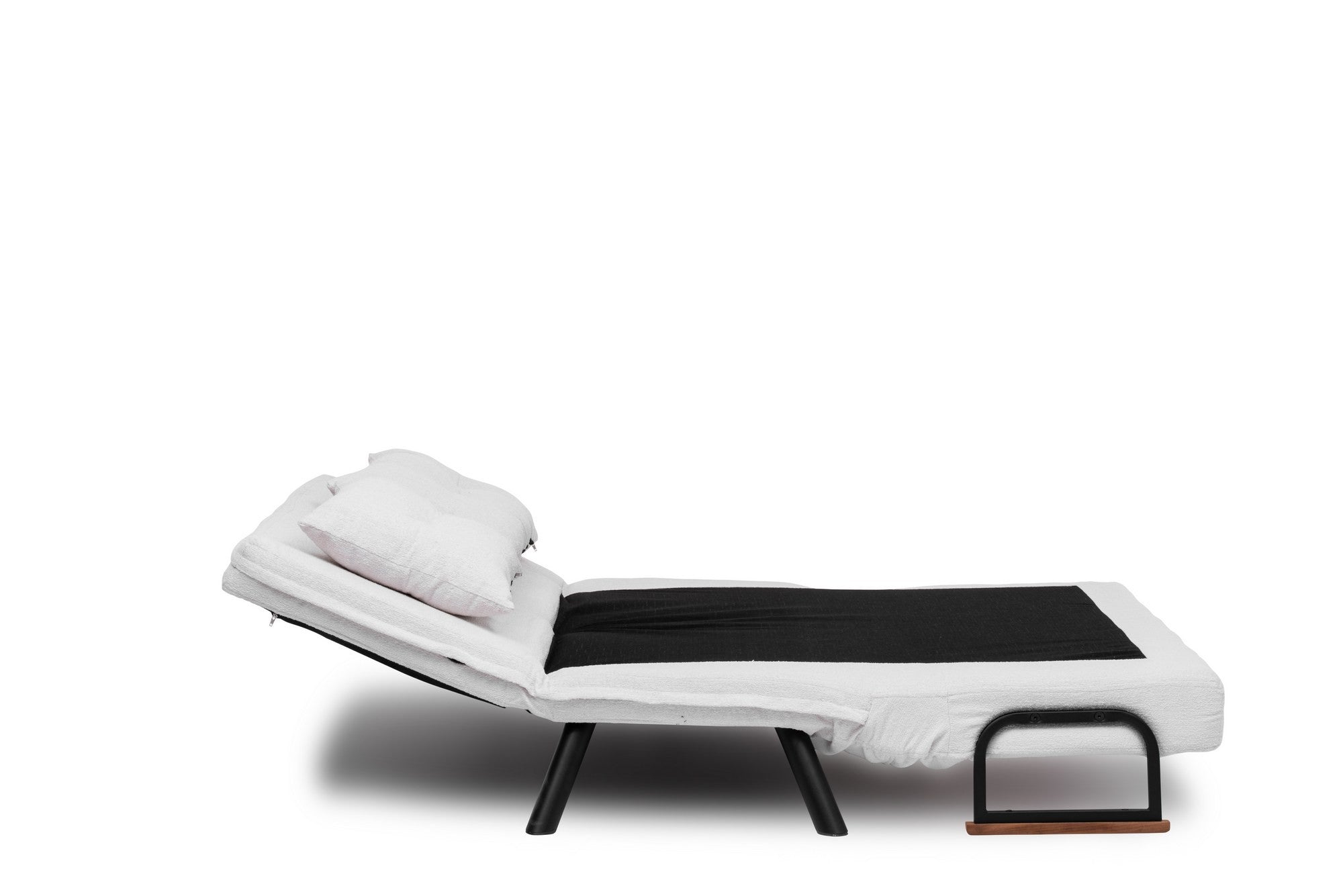 Entdecken Sie das elegante Sando 2-Sitzer Schlafsofa in Weiß von Atelier Del Sofa – ideal für stilvolle Entspannung und Übernachtungsgäste.