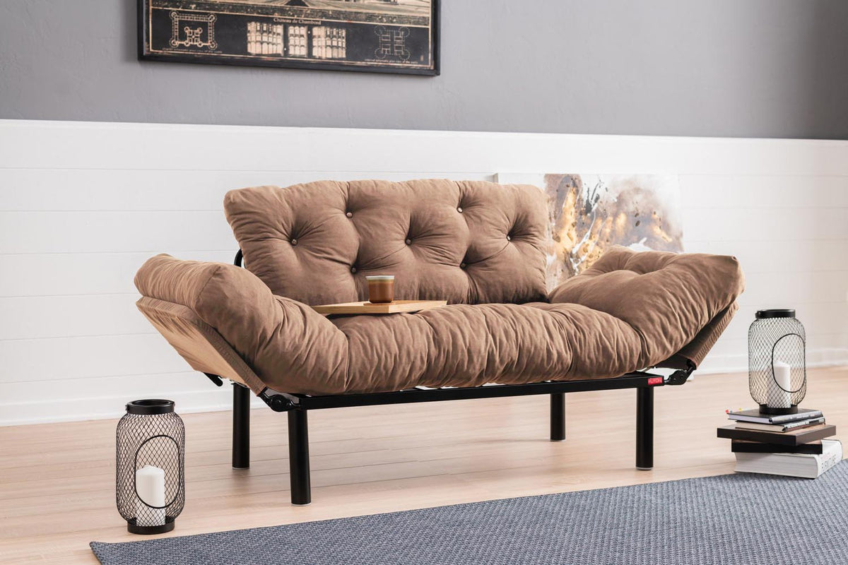 Nitta Bettsofa - Hellbraun in Hellbraun präsentiert im Onlineshop von KAQTU Design AG. Bettsofa ist von Atelier Del Sofa
