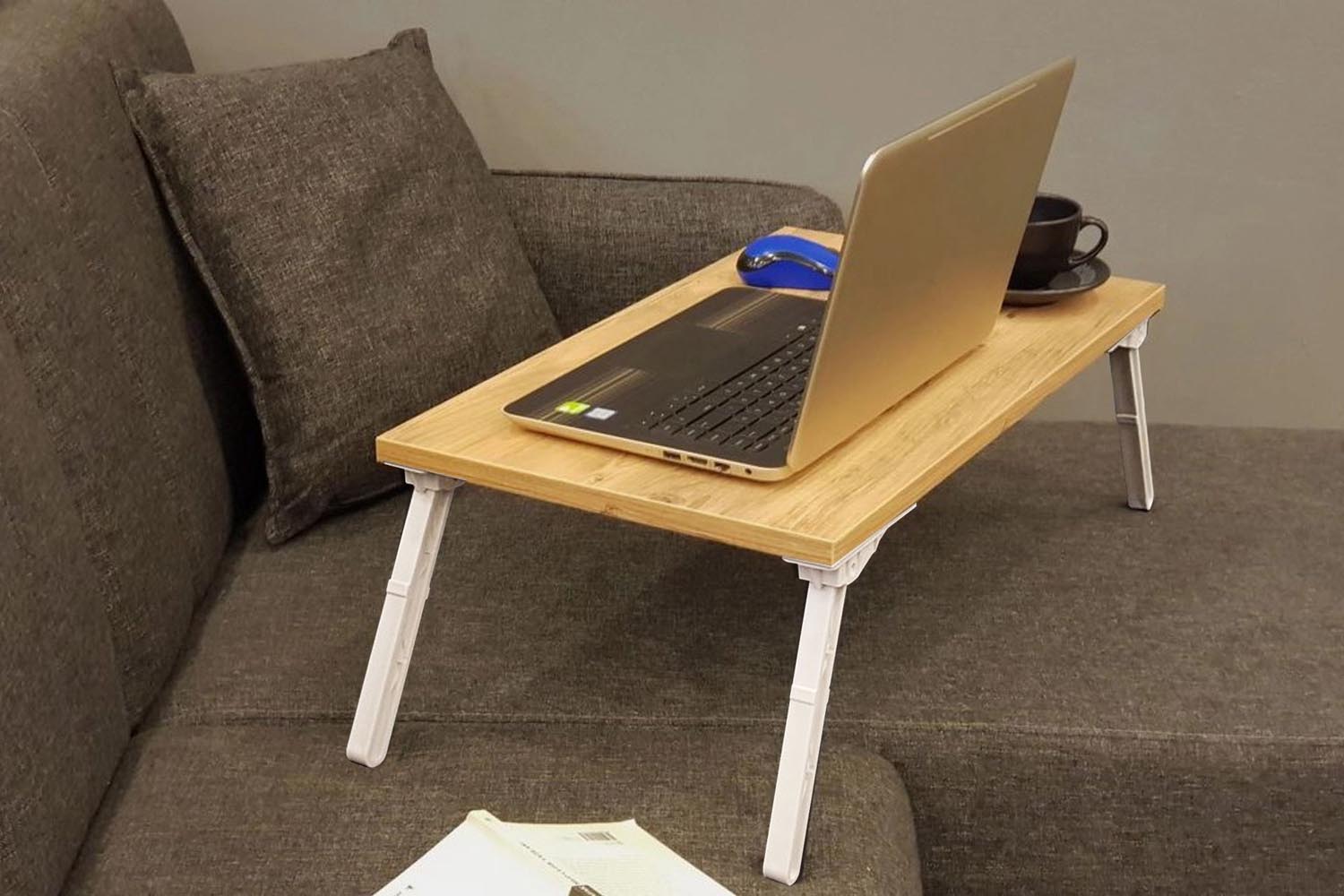 Gestalten Sie Ihr Home Office mit dem Gusto Schreibtisch in atlantischer Kiefer Weiss von Hanah Home – elegant, praktisch und vielseitig einsetzbar!