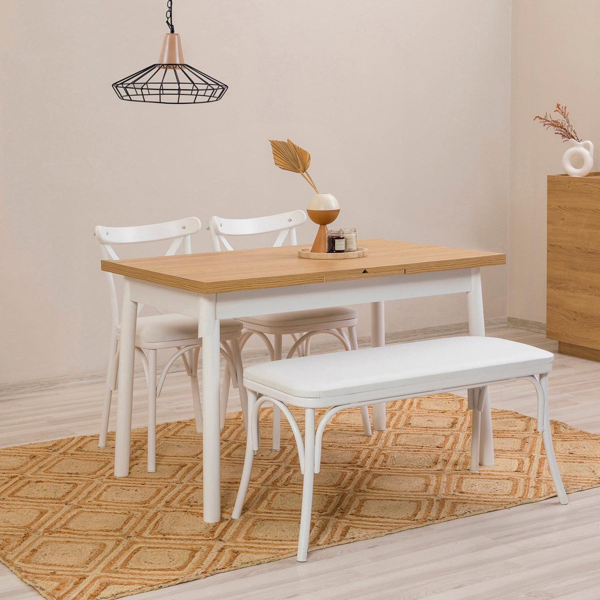 Oliver Open Esstisch - Weiss in Weiss präsentiert im Onlineshop von KAQTU Design AG. Esstisch ist von Hanah Home