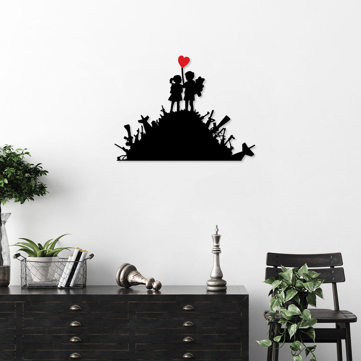 Banksy Wanddeko - Schwarz Rot in Schwarz Rot präsentiert im Onlineshop von KAQTU Design AG. Wanddeko ist von Wallity