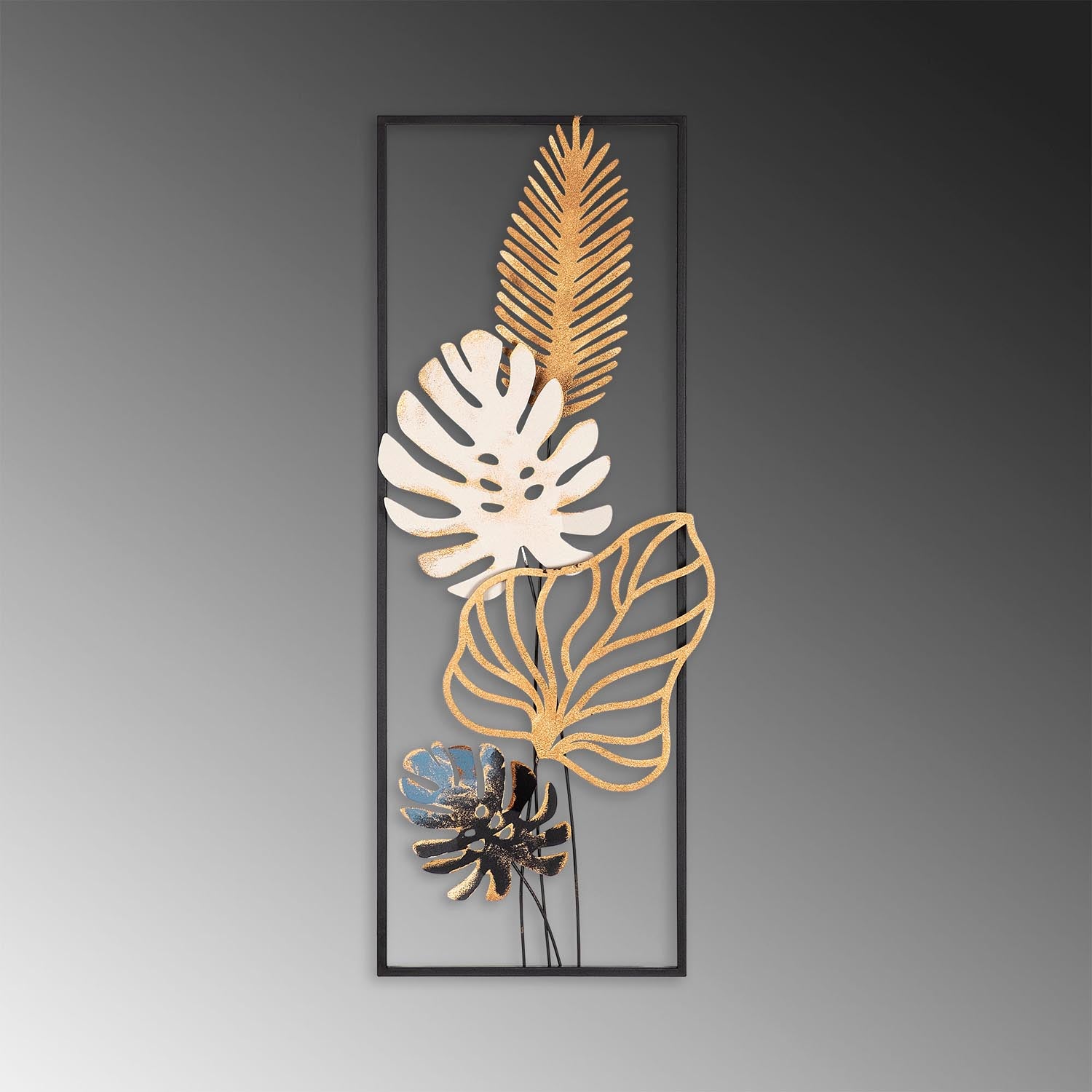Verleihen Sie Ihrem Raum mit der Palm Leaves Wanddeko von Wallity einen Hauch von Eleganz – handgefertigte, langlebige Metallkunst für jeden Stil.