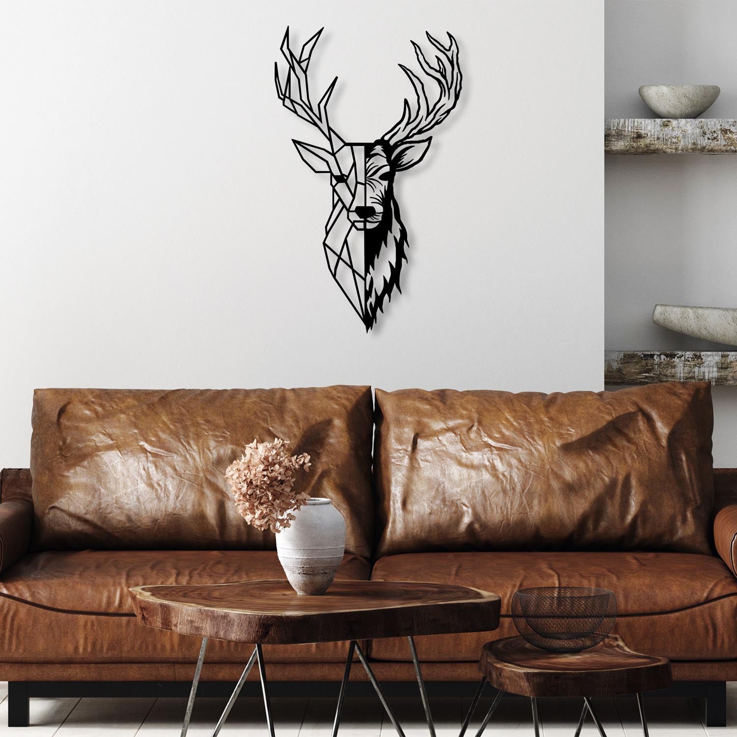 Verleihen Sie Ihrem Zuhause mit der stilvollen Wanddeko "Red Deer 2" von Wallity einen Hauch von Eleganz. Dieses beeindruckende Metallkunstwerk ist die perfekte Ergänzung für jeden Raum.