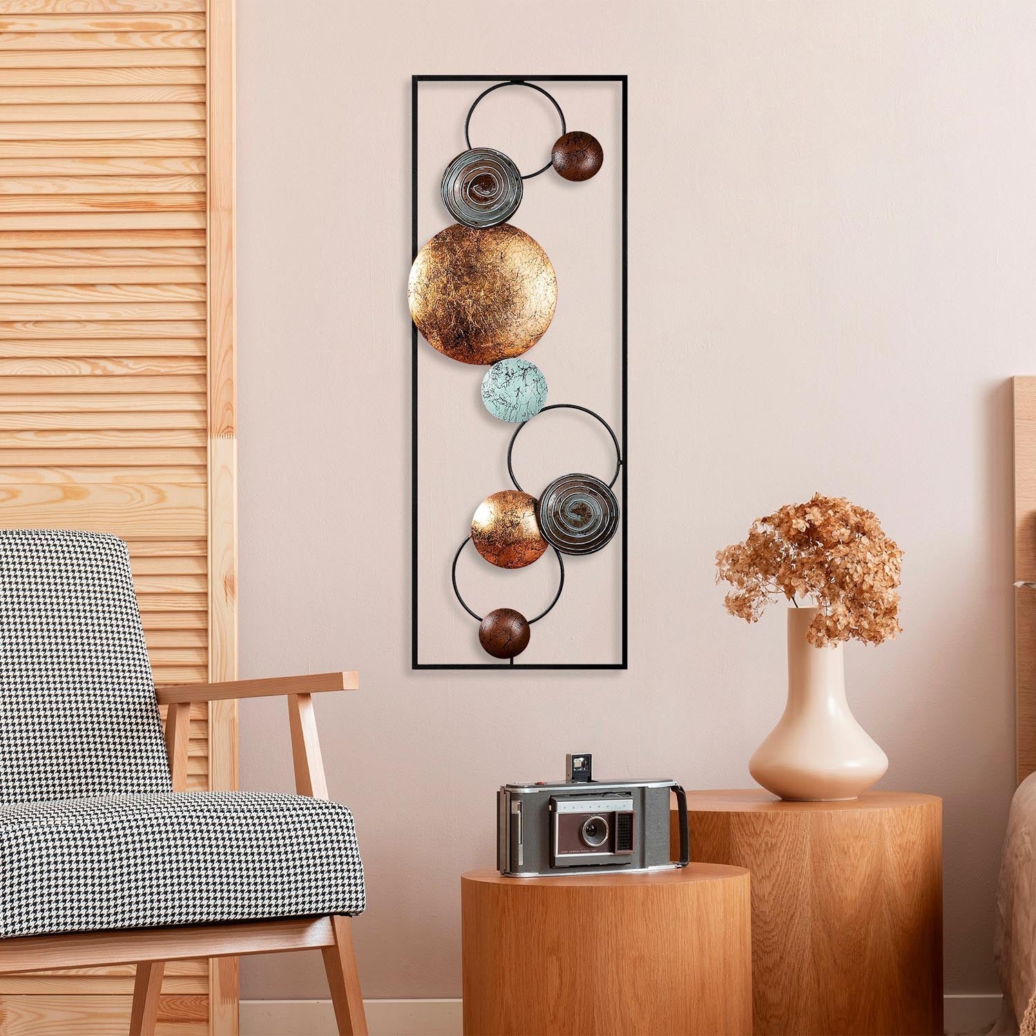 Verleihen Sie Ihrem Zuhause mit der mehrfarbigen Textured Wanddeko von Wallity einen Hauch von Eleganz und Kreativität – ein einzigartiges, handgemaltes Kunstwerk.