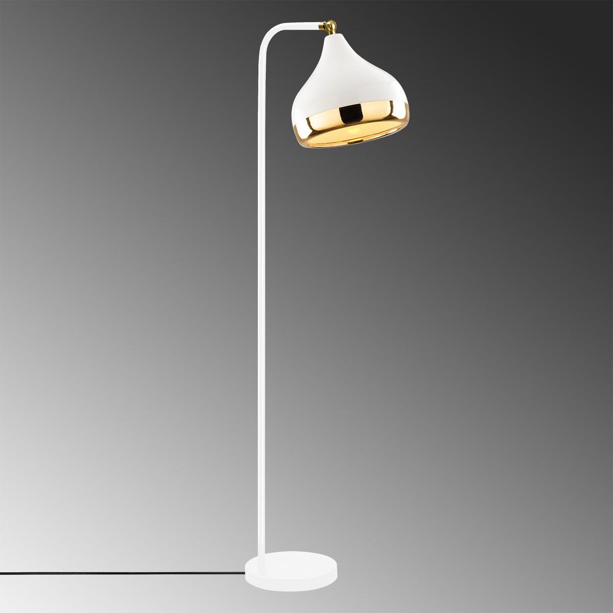 Yıldo Stehleuchte - Weisses Gold in Weisses Gold präsentiert im Onlineshop von KAQTU Design AG. Stehleuchte ist von Opviq