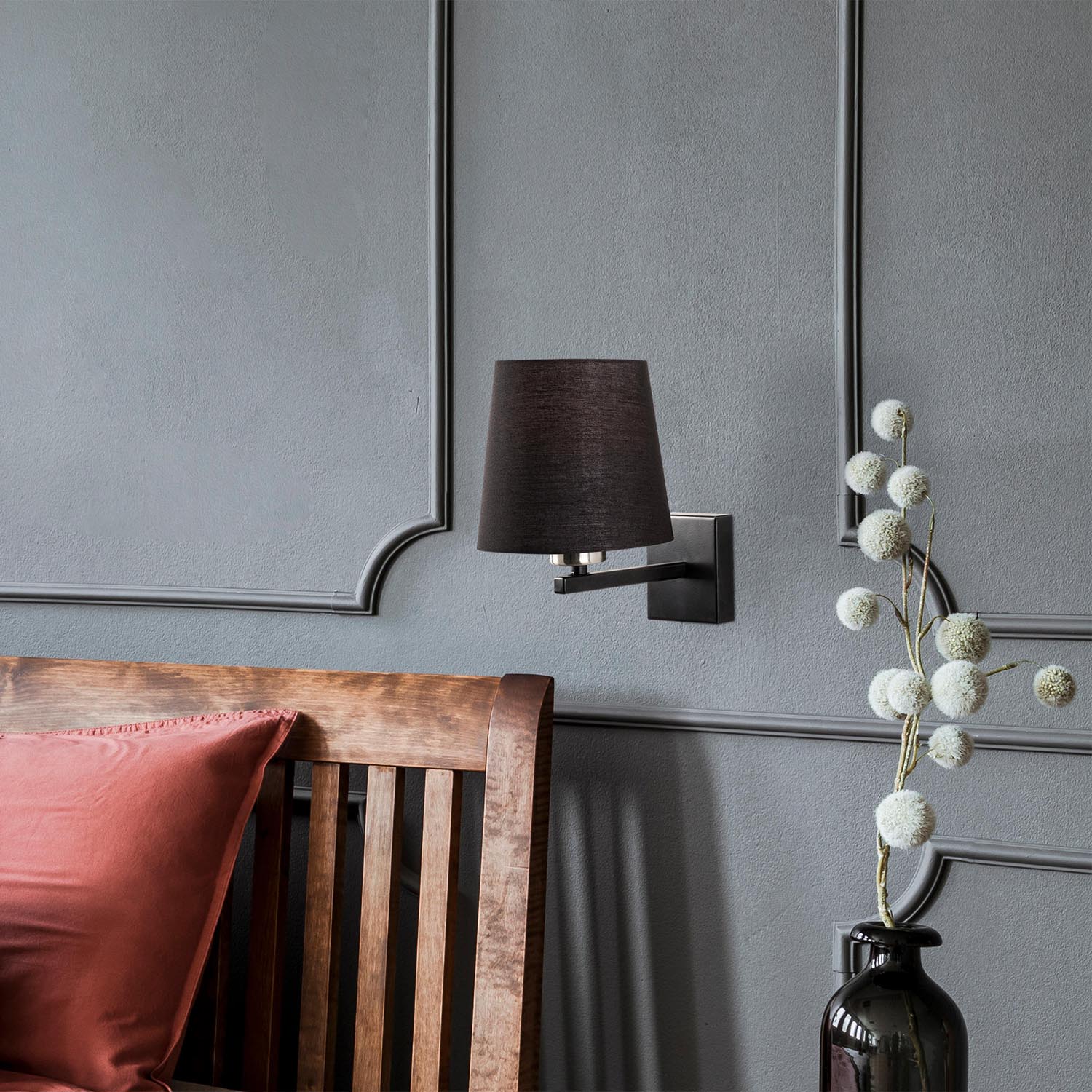 Verleihen Sie Ihrem Raum mit der eleganten Profil Wandleuchte von Opviq in Schwarz Nickel Creme einen modernen Touch. Perfekt für stilvolle Akzente.