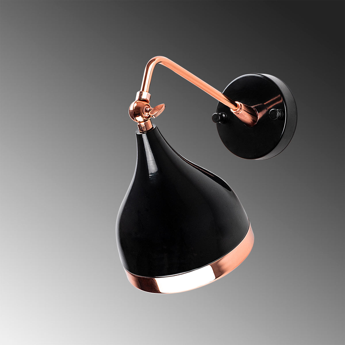 Yıldo Wandleuchte - Schwarz
Kupfer in Schwarz
Kupfer präsentiert im Onlineshop von KAQTU Design AG. Wandleuchte ist von Opviq